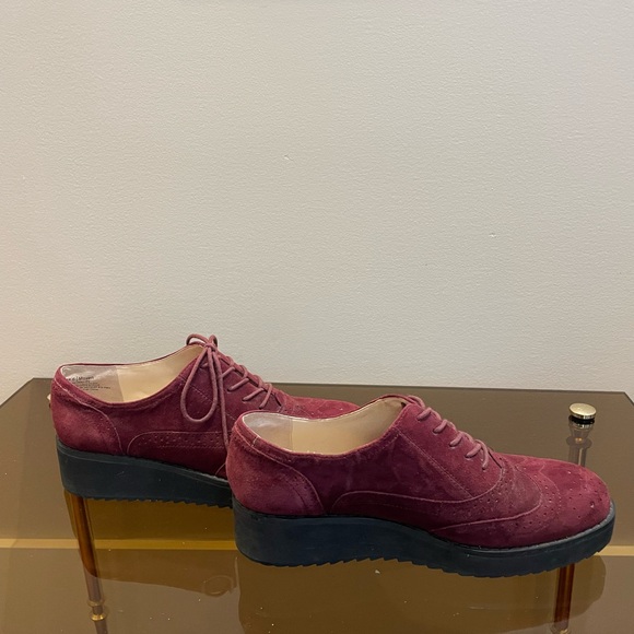 Suede Nine West Burgundy sneakers in size 6; in great condition - Picture 3 of 4